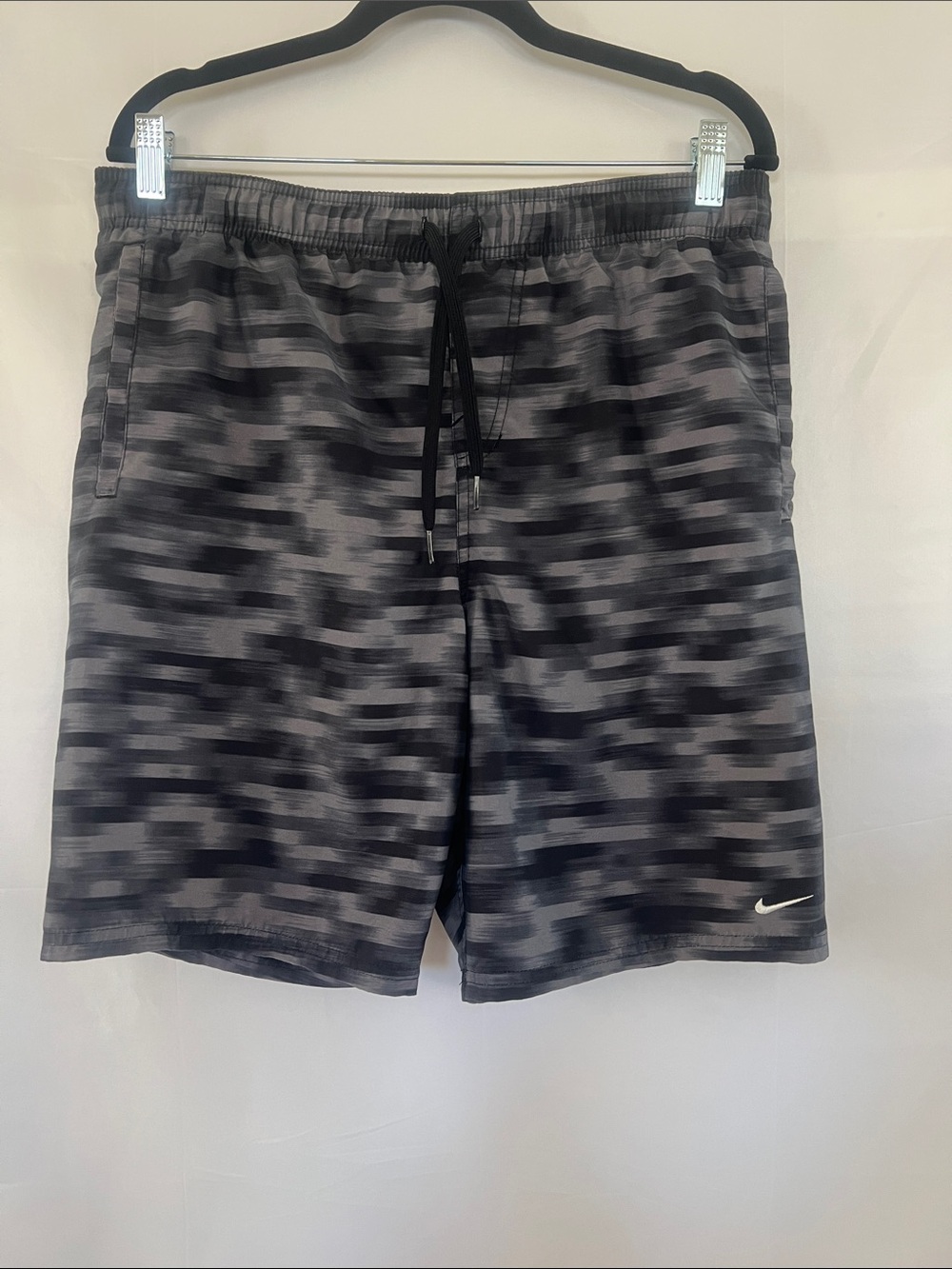 Nike Men's Gray & Black Digital Stripe Athletic Shorts, Size S